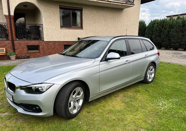 BMW Seria 3 cena 61000 przebieg: 143786, rok produkcji 2016 z Rybnik małe 79